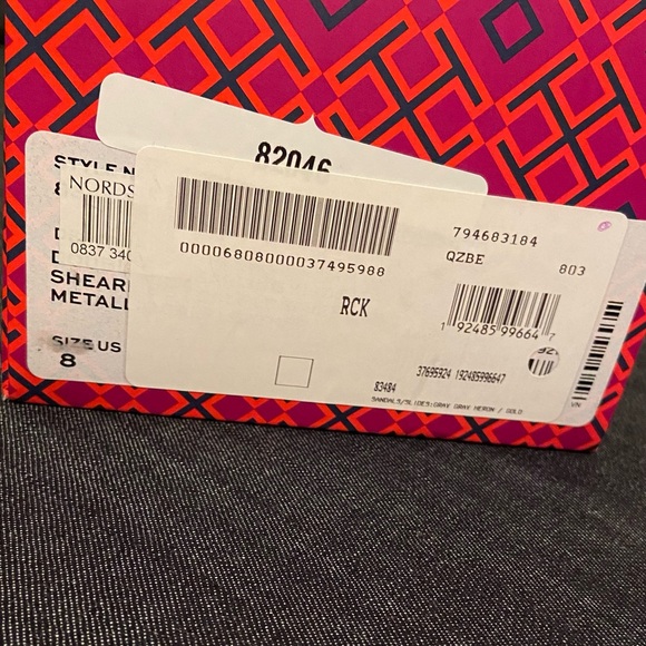 TORY BURCH SHEARLING FUR - Picture 7 of 7